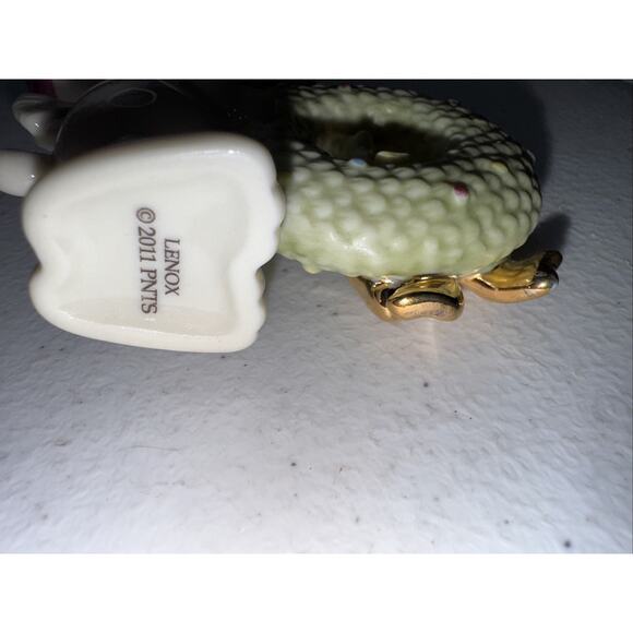 Lenox SNOOPY'S CHRISTMAS WREATH Ornament Mint Condition No Box - Picture 5 of 6